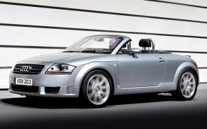 Audi TT 3.2 Quattro Roadster 2003 года